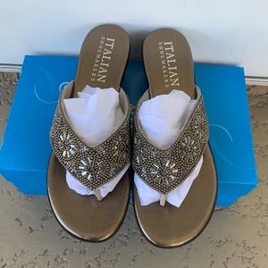 💎Italian Shoemakers Treena Jewel Thong Sandals💎